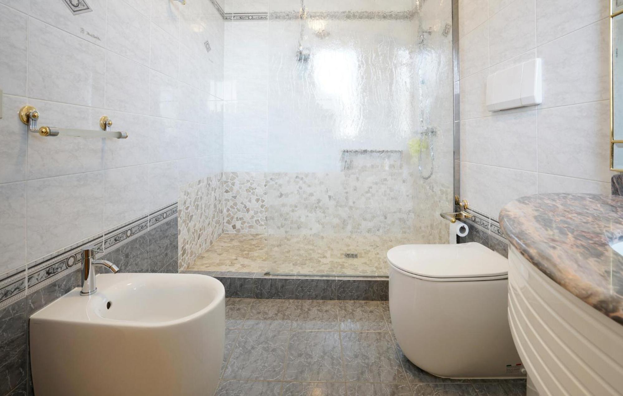 Stunning Home In Chianciano Terme With Wifi المظهر الخارجي الصورة